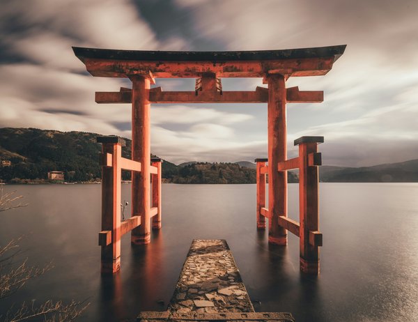 Quels sont les impacts de la philosophie zen sur l'art japonais contemporain ?
